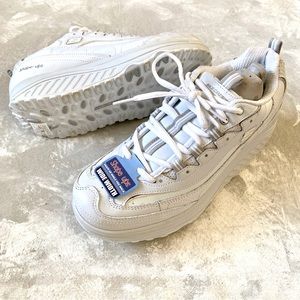 SKECHERS Shape Ups - Women’s SIZE 10